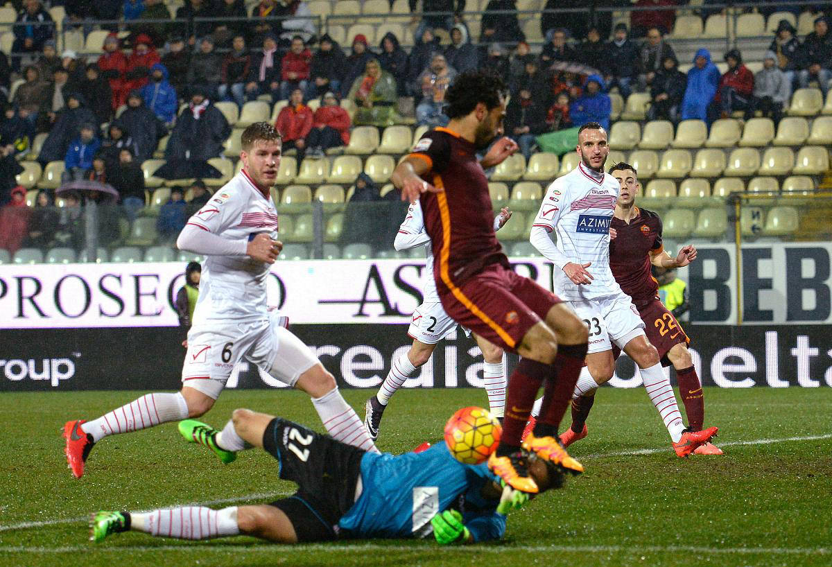 国王杯赛程吃紧，巴塞罗那转会期状态回暖，话题不断，球探报告显示潜力(巴塞罗那国王杯视频)-一竞技平台